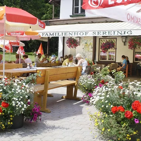 Familienhof Sereinig *